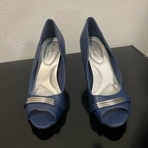 Elegant Blue Peep-Toe Heels